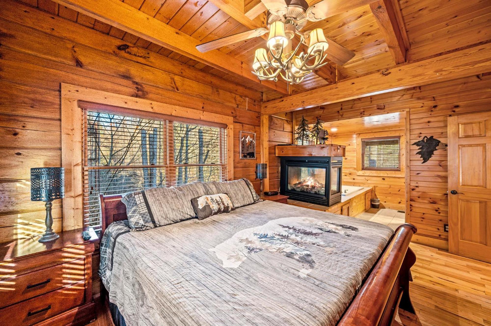 Mountain Laurel Holiday Home Gatlinburg Luaran gambar